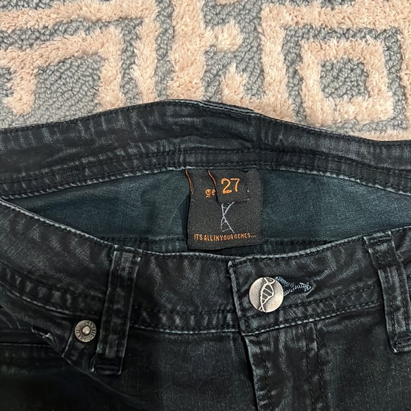 Women’s Genetic Black Skinny Jean - Picture 2 of 5